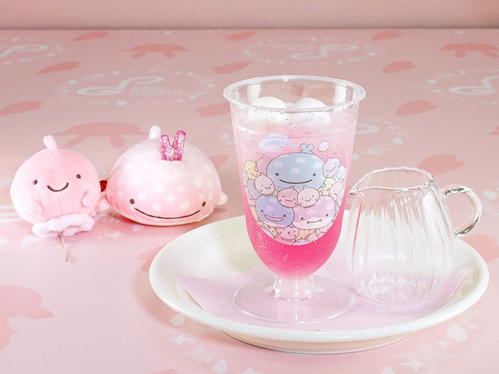 画像:炭酸水を注いだ後のドリンク